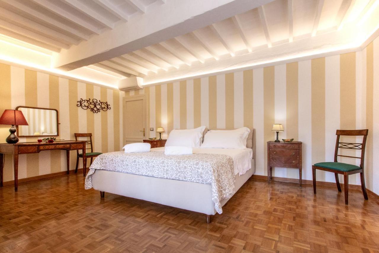 Palazzo Chigi Zondadari Apartment Siena Bagian luar foto