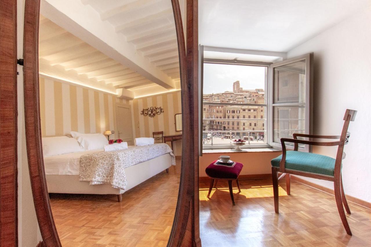 Palazzo Chigi Zondadari Apartment Siena Bagian luar foto