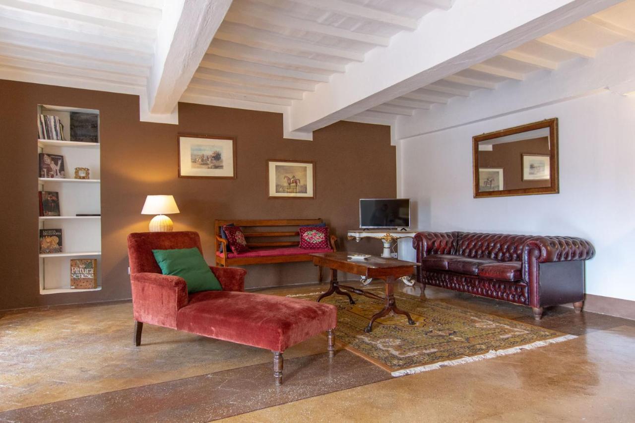 Palazzo Chigi Zondadari Apartment Siena Bagian luar foto