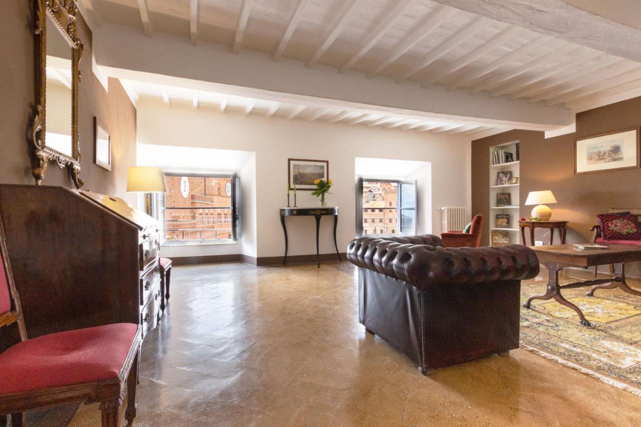 Palazzo Chigi Zondadari Apartment Siena Bagian luar foto