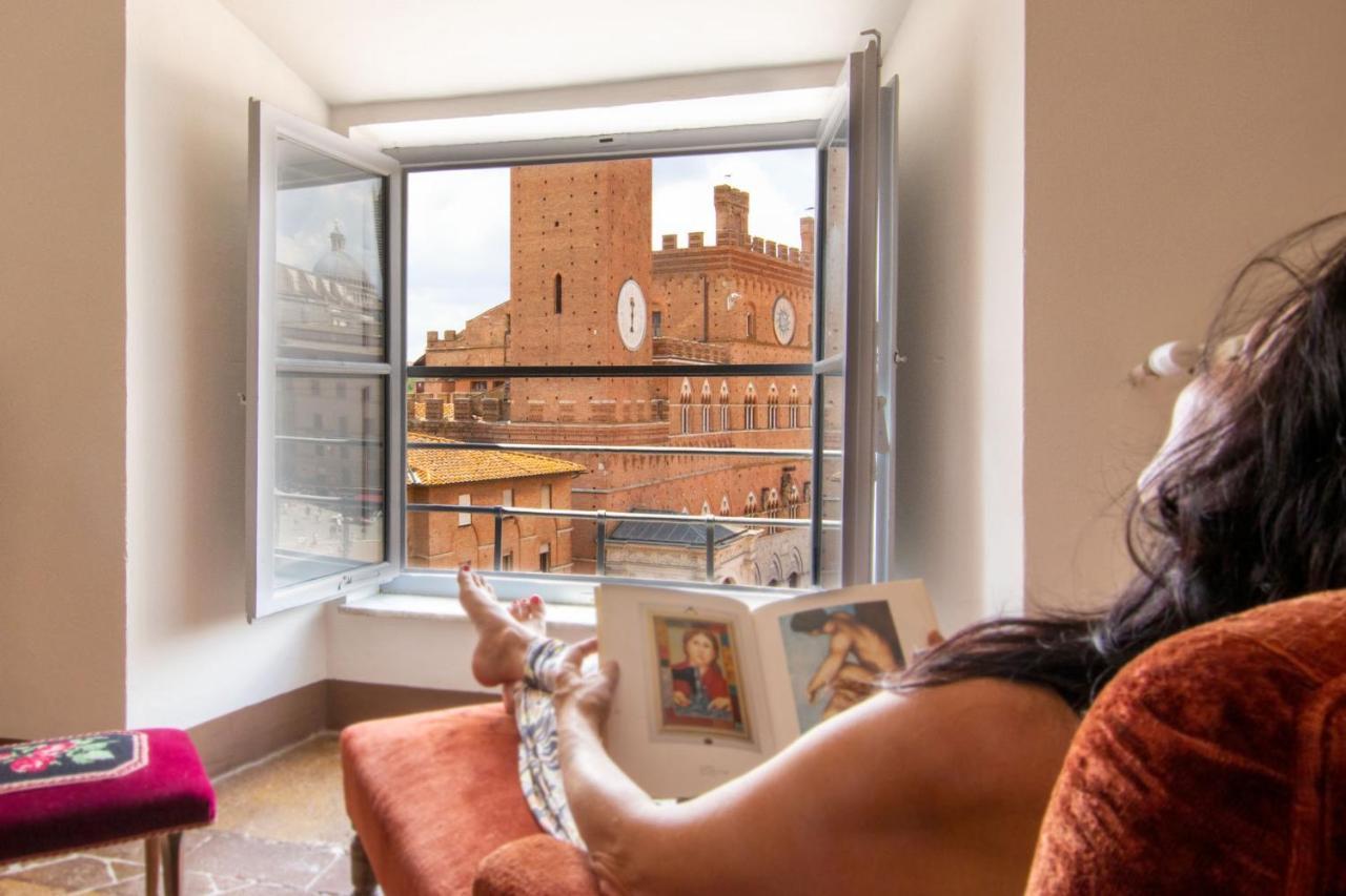 Palazzo Chigi Zondadari Apartment Siena Bagian luar foto