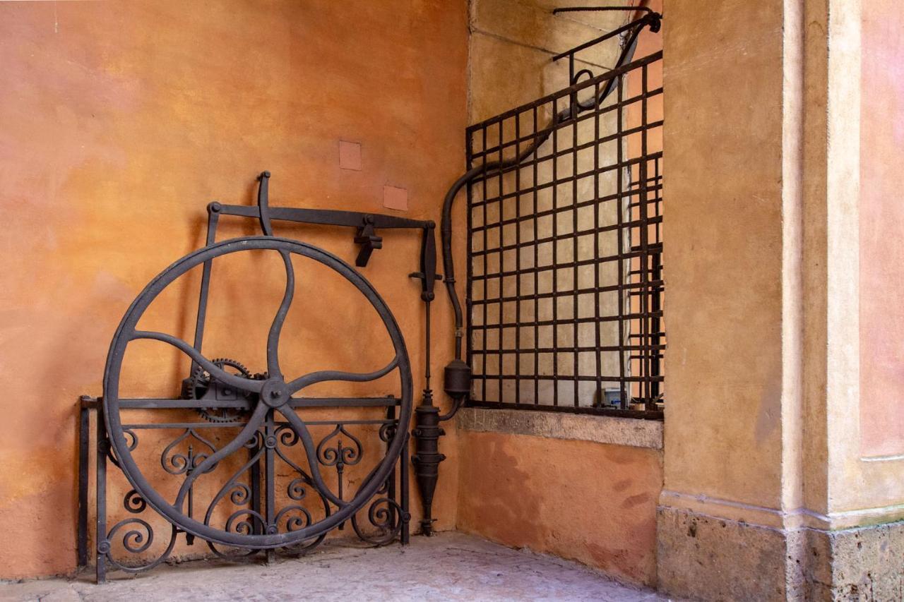 Palazzo Chigi Zondadari Apartment Siena Bagian luar foto