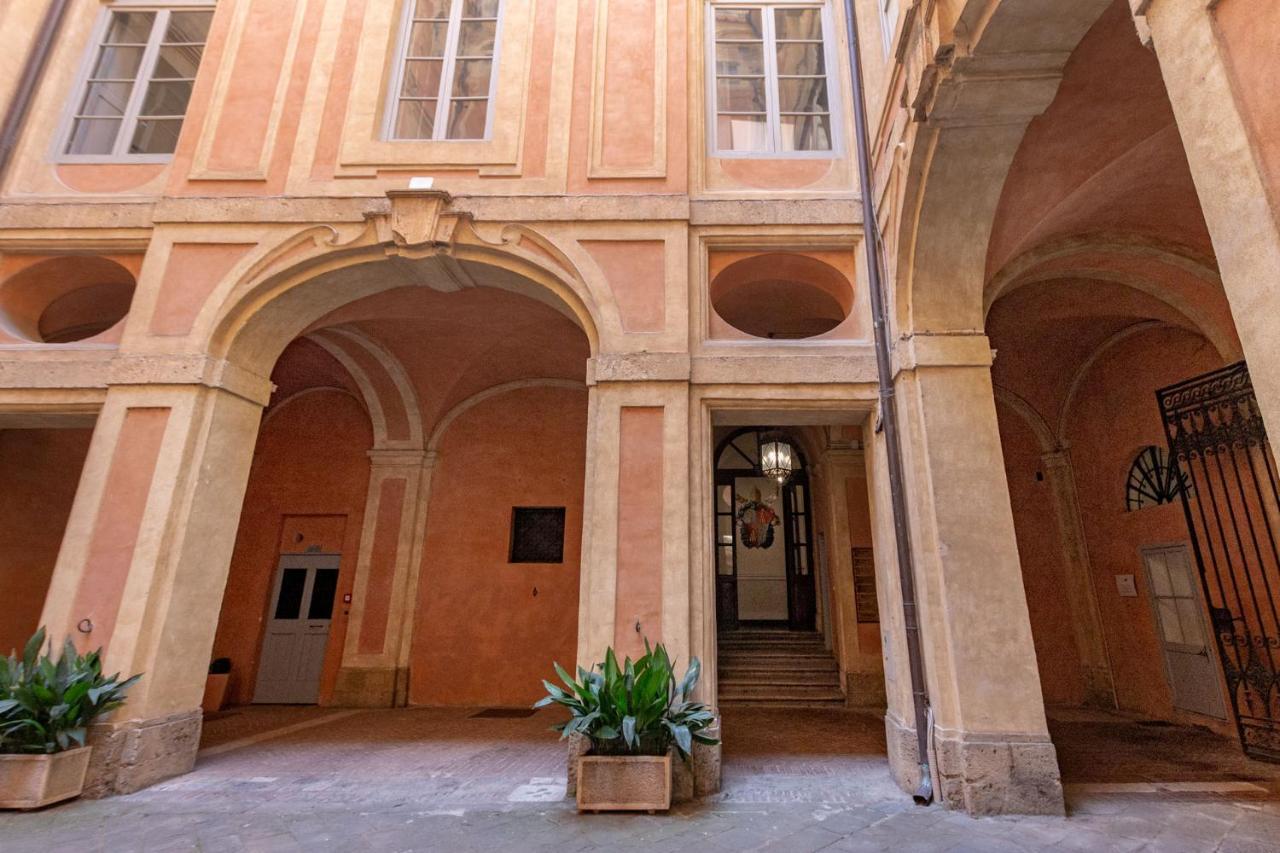 Palazzo Chigi Zondadari Apartment Siena Bagian luar foto